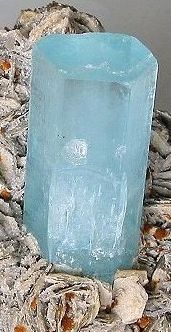 Aquamarin (hellblau gef&auml;rbter Beryll)